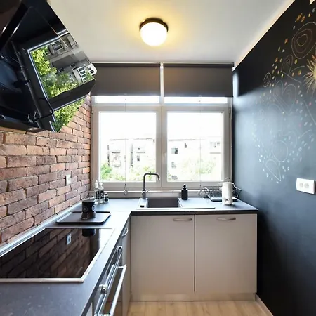 Premium Stefany By Metropolis Apartment