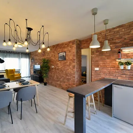Premium Stefany By Metropolis Apartment *